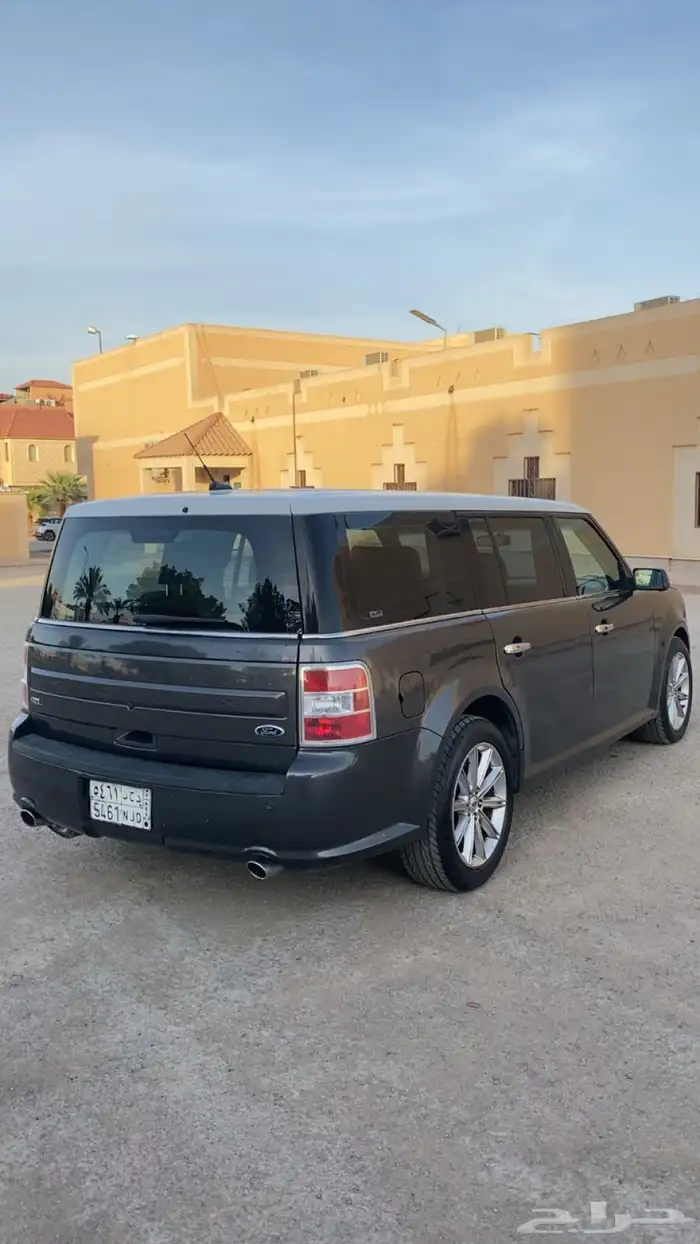 فورد فلكس 2016 نص فل ماشي 220 الف كم مسوي لها صيانه كامله 3