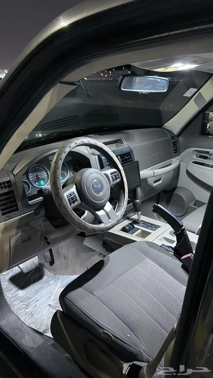 جيب ليبرتي الموديل 2011 17