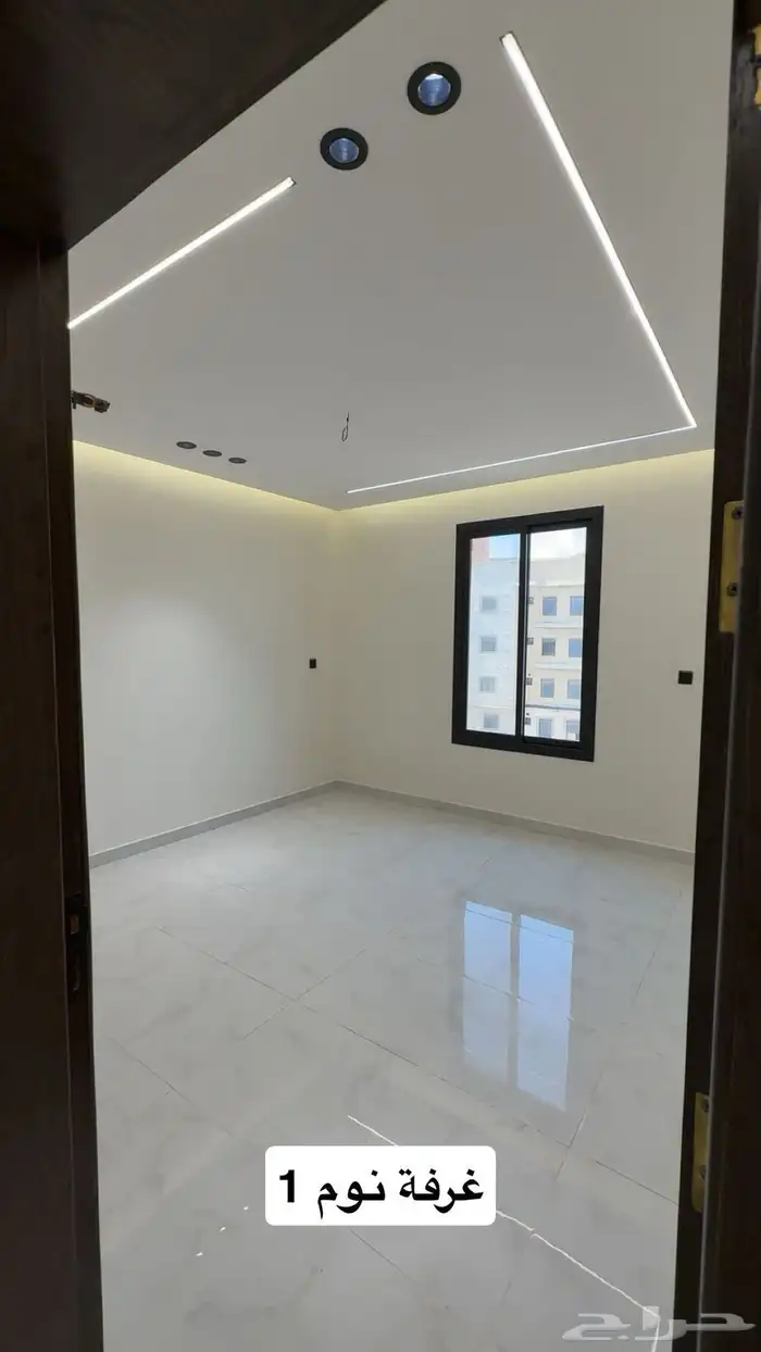 للايجار شقة جديدة 6 غرف واسعة مساحة 230 م 5