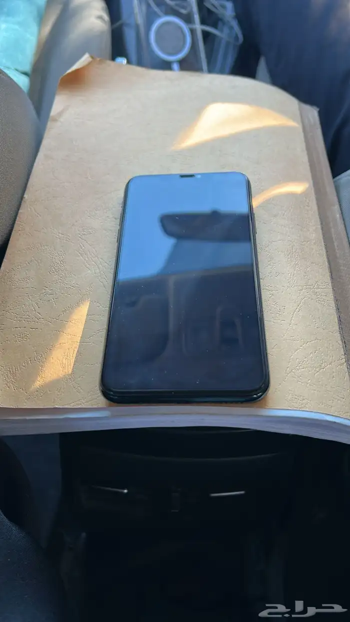 للبيع ايفون 11 برو ماكس 2