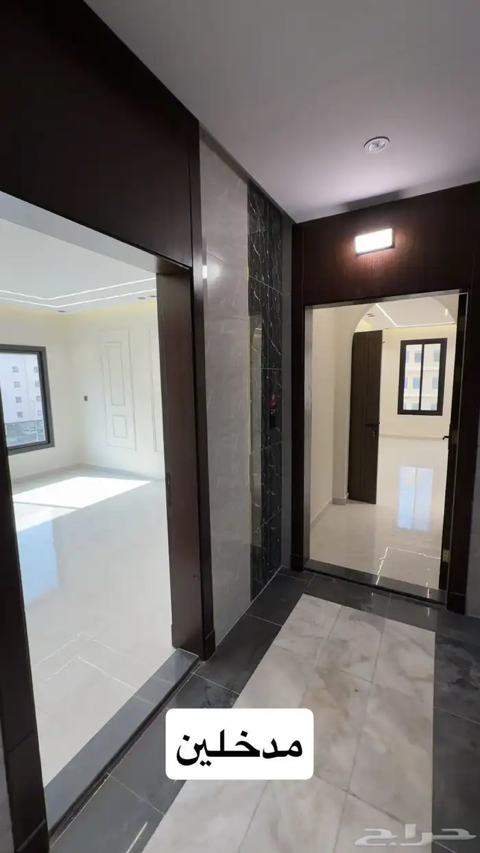 للايجار شقة جديدة 6 غرف واسعة مساحة 230 م 1