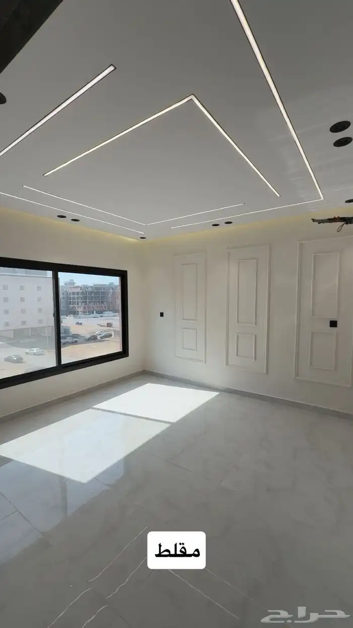 للايجار شقة جديدة 6 غرف واسعة مساحة 230 م 7