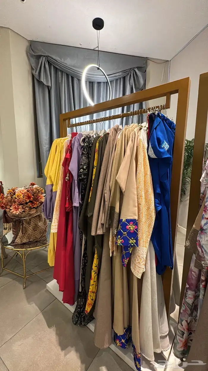 ستاندات ملابس او عبايات 2