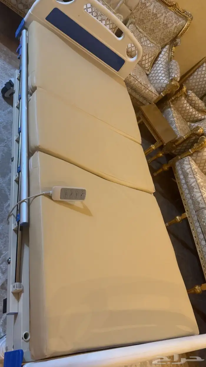 للبيع سرير كهربائي طبي 0