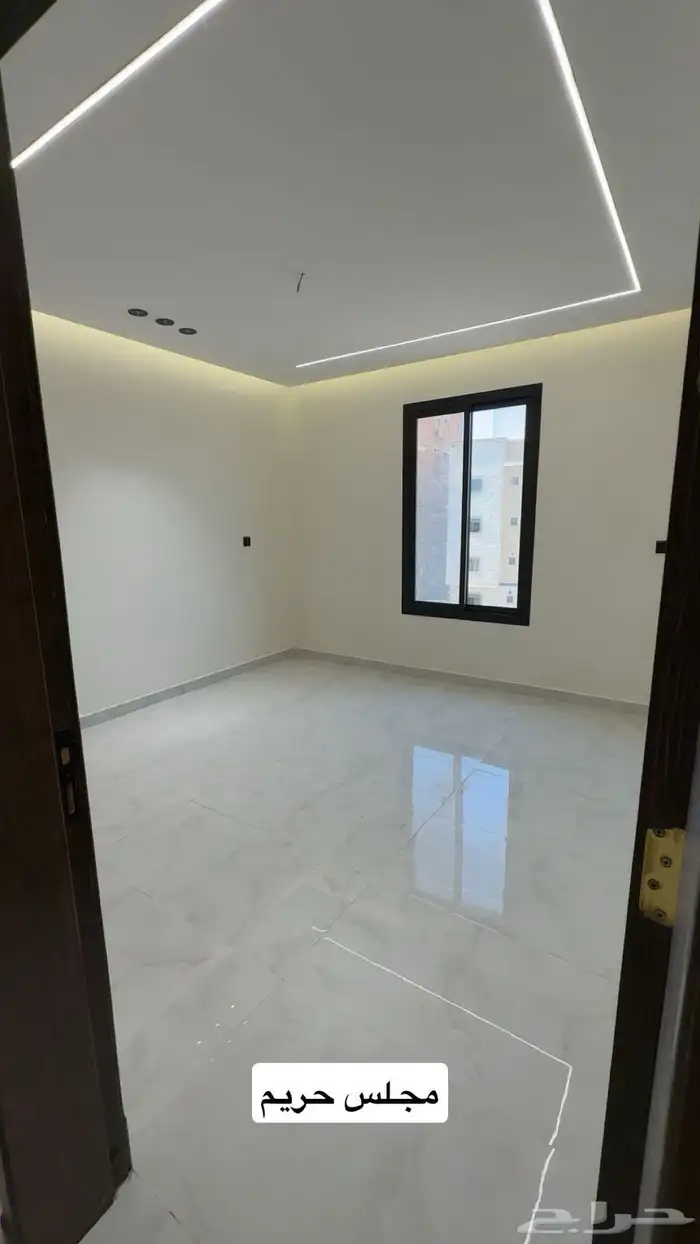 للايجار شقة جديدة 6 غرف واسعة مساحة 230 م 14