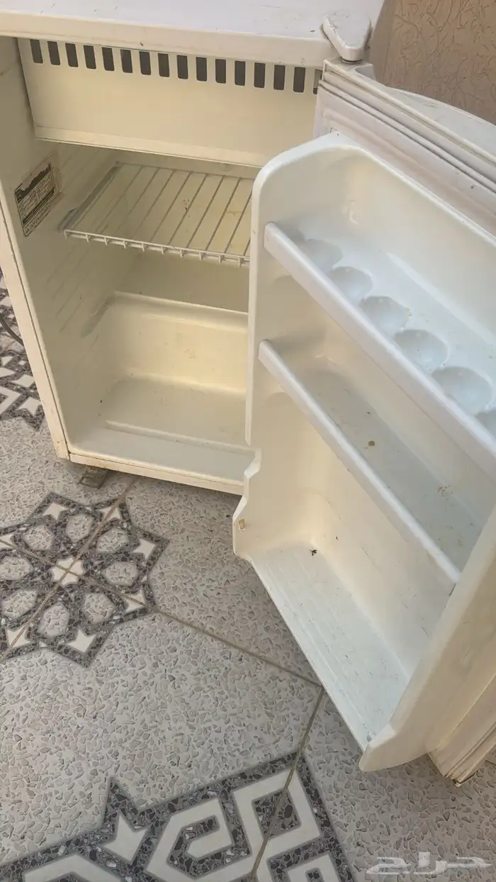 ثلاجة صغيرة للبيع 1
