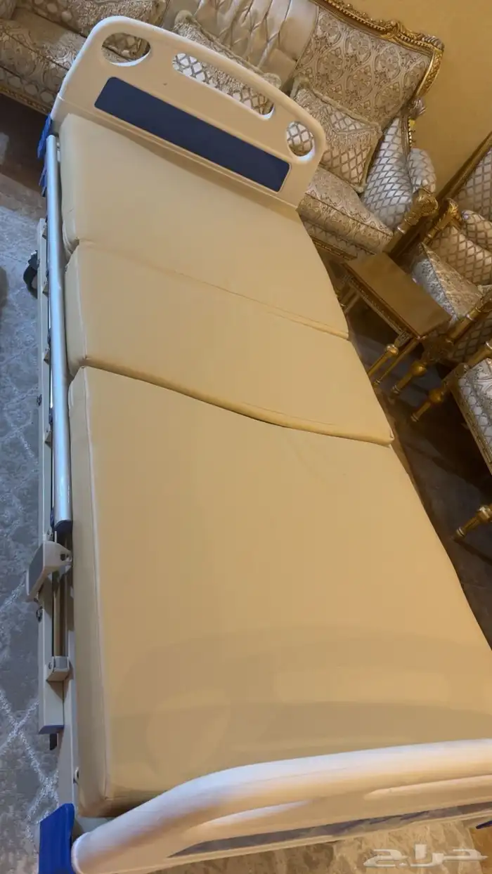 للبيع سرير كهربائي طبي 1