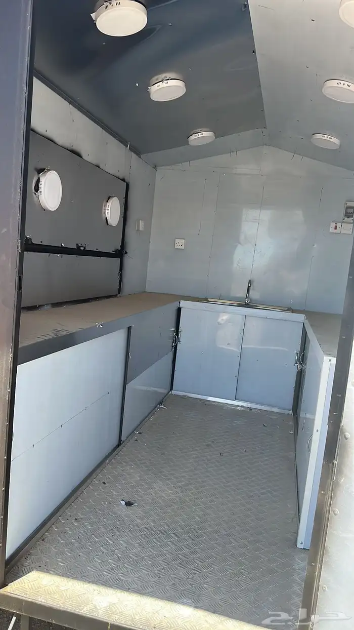 فود ترك حديث الشكل للبيع مع كامل اغراضه 4