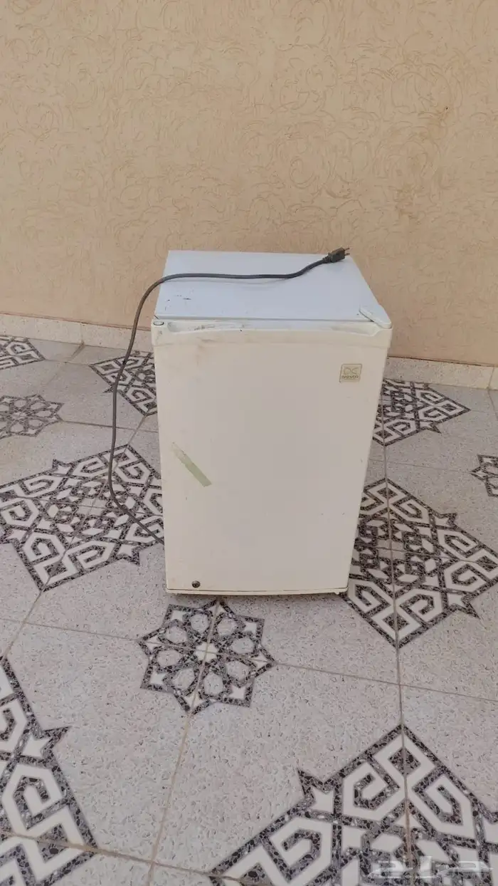 ثلاجة صغيرة للبيع 0
