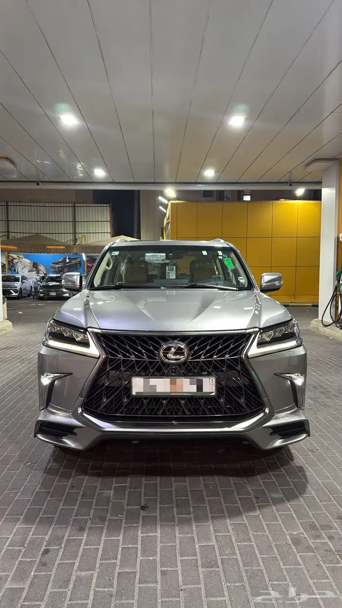 للبيع لكزس 2018 8