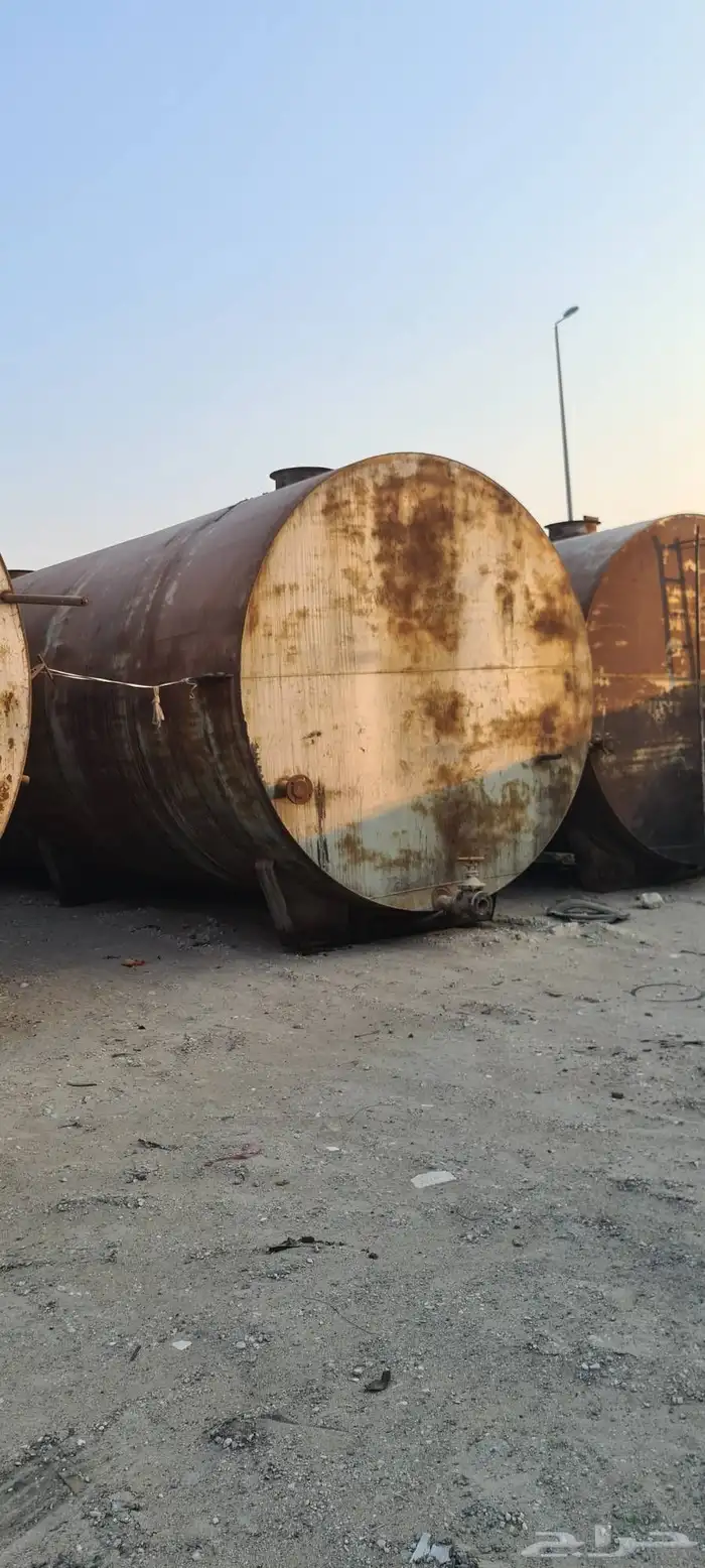 خزانات نظيفه جدا للبيع 3 7