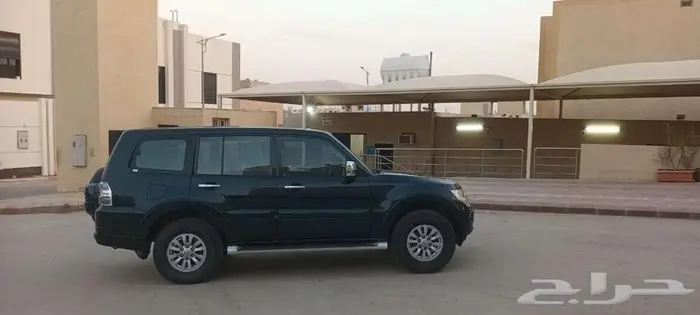 باجيرو 2011 للبيع 2