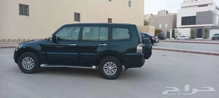 باجيرو 2011 للبيع 1