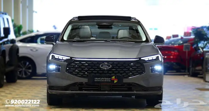 تألق على الطريق مع فورد تورس تيتانيوم 2026 0