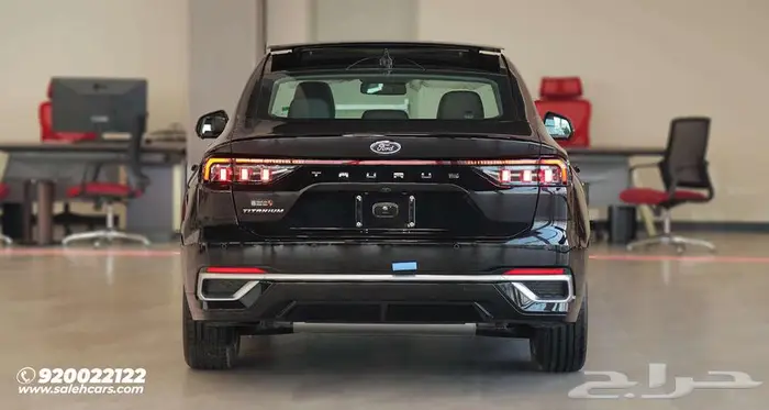 تألق على الطريق مع فورد تورس تيتانيوم 2026 2