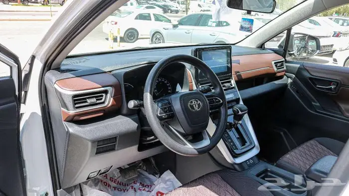 تويوتا انوفا هايبرد 2025 كاش واقساط باقل سعر 12