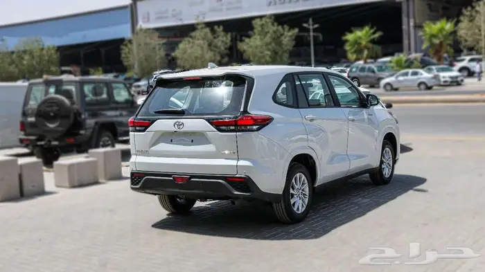 تويوتا انوفا هايبرد 2025 كاش واقساط باقل سعر 17