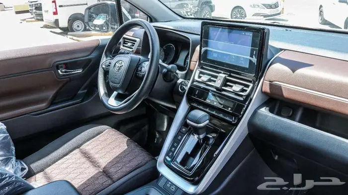 تويوتا انوفا هايبرد 2025 كاش واقساط باقل سعر 5