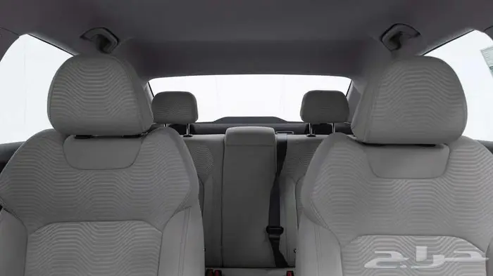 جيلي أم جراند 2025 أستندر عرض خاص كاش وأقساط 4