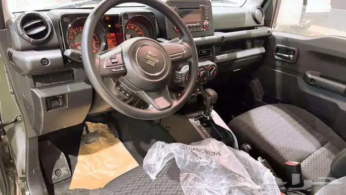 Suzuki Jimnyسوزوكي جيمني اوتوماتيك دبل ستاندرخليجي 2025 9