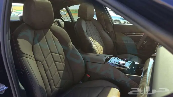 2026 BMW 5-SERIES 520i M 2.0T GCC 0Km مع ضمان الوكيل 15