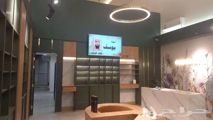 للتقبيل مساحة105م تجارية مناسبة لاغراض متعددة ومكتب للإدارة 3