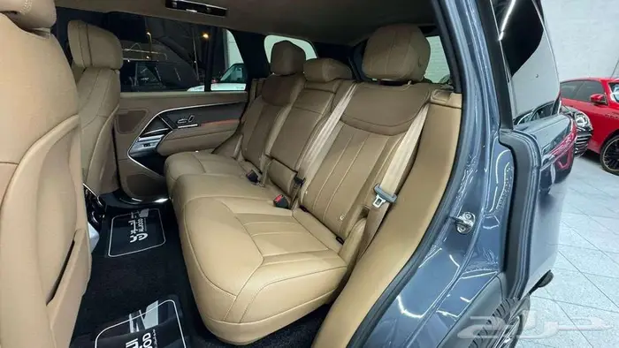 2025رنج روفر اتش اس إي RANGE ROVER HSE P400 12