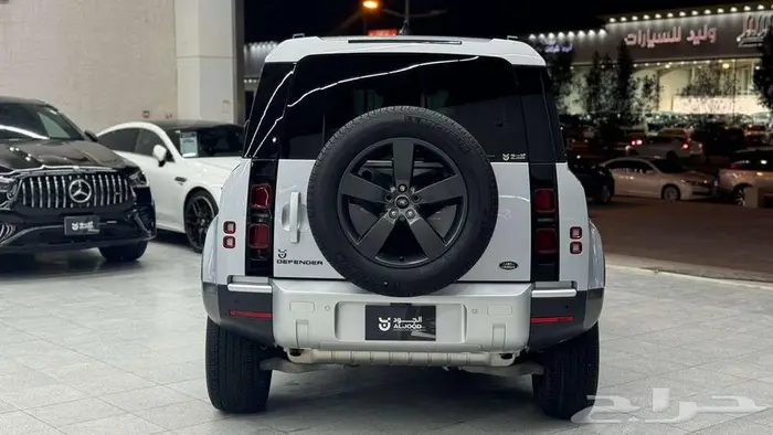 2023 لاندروفر ديفندر DEFENDER P300 4
