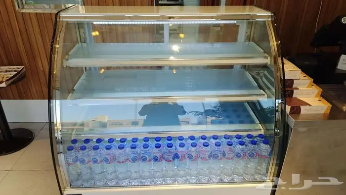 ثلاجة عرض حلويات 3