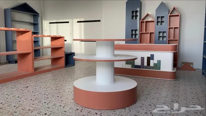 ديكور وارفف محل خشب 1