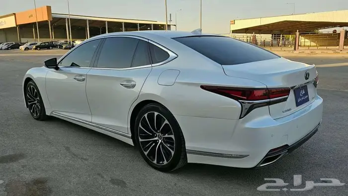 لكزس LS500 2018 فل كامل 5