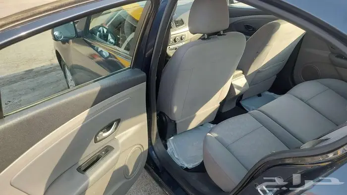 سيارة رينو فلوانس 2012 للبيع 7