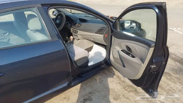 سيارة رينو فلوانس 2012 للبيع 9