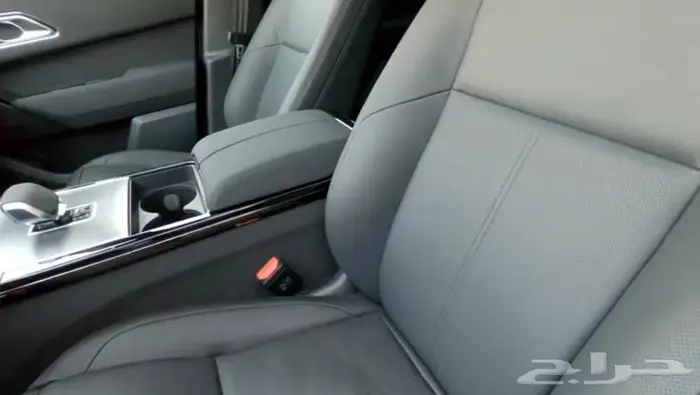 رنج روفر فيلار 2024 اصفار بلاك اديشن مواصفات خاصة 5