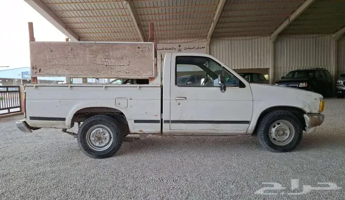 نيسان ددسن بكب غماره 1986 4