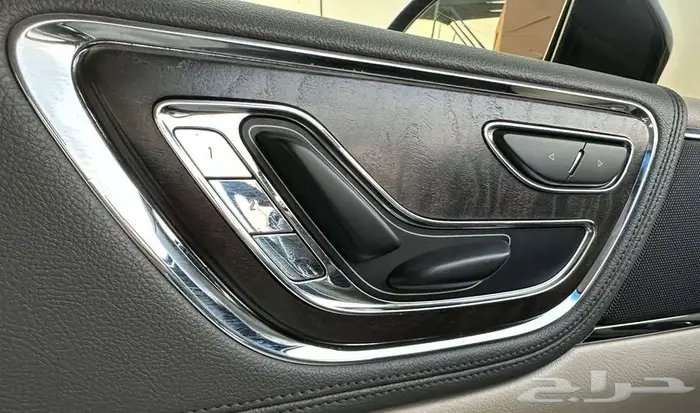 للبيع لنكولن كونتيننتال 11