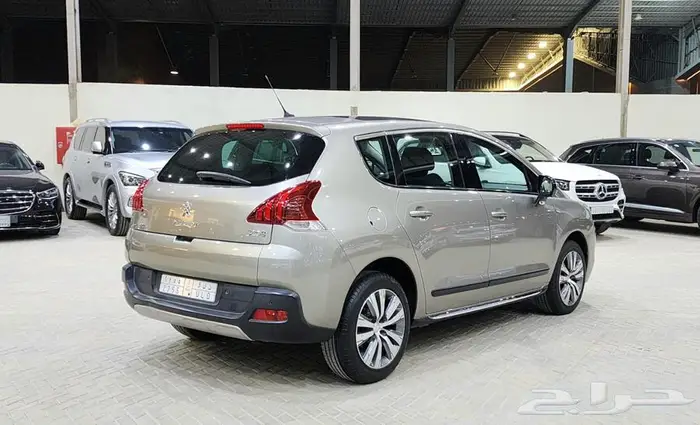 بيجو 3008 2015 4