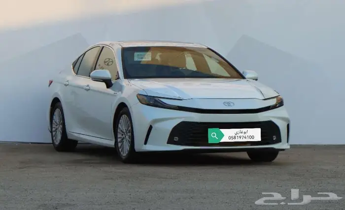 تويوتا كامري Eبلس موديل 2025 15