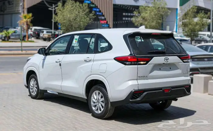 تويوتا انوفا هايبرد 2025 كاش واقساط باقل سعر 16