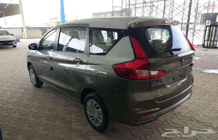 سوزوكي ارتيجا GL 2025 4