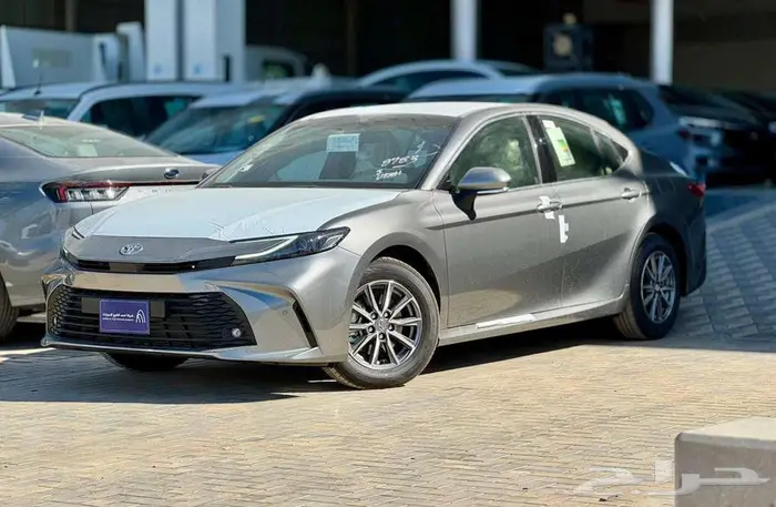 تويوتا كامرى E بنزين 2025 مبيعات التقسيط 2