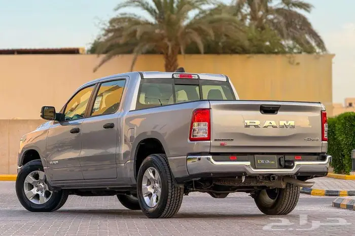 دودج رام BIGHORN 2022 فضي سعودي زيرو 3