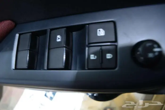 تويوتا هايلوكس غمارتين GL2 سلق موديل 2025 8