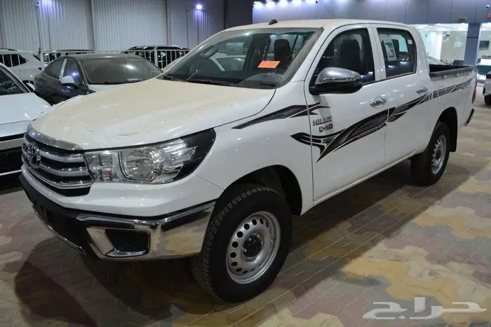 تويوتا هايلوكس غمارتين GL2 سلق موديل 2025 4