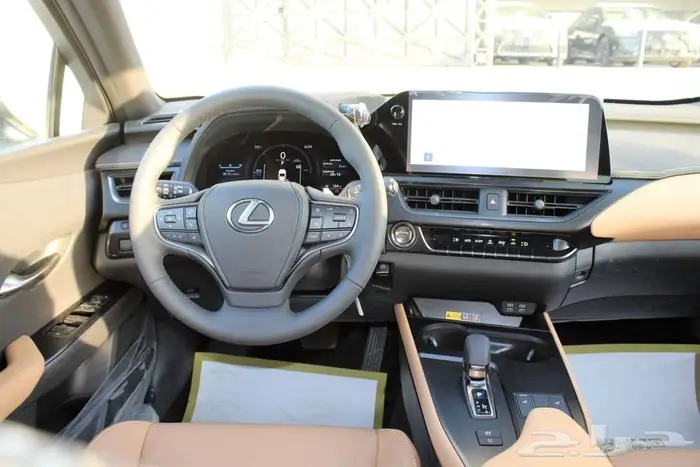 لكزس - UX 300 - CH - فل كامل - خليجي - 2025 17
