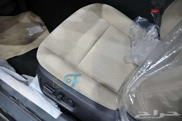 تويوتا كامري E بالنقد والتقسيط 10