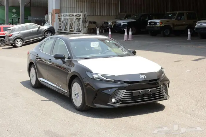 تويوتا كامرى 2025 LE بنزين بالنقد والتقسيط 1