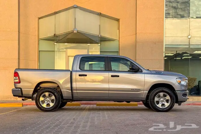 دودج رام BIGHORN 2022 فضي سعودي زيرو 2
