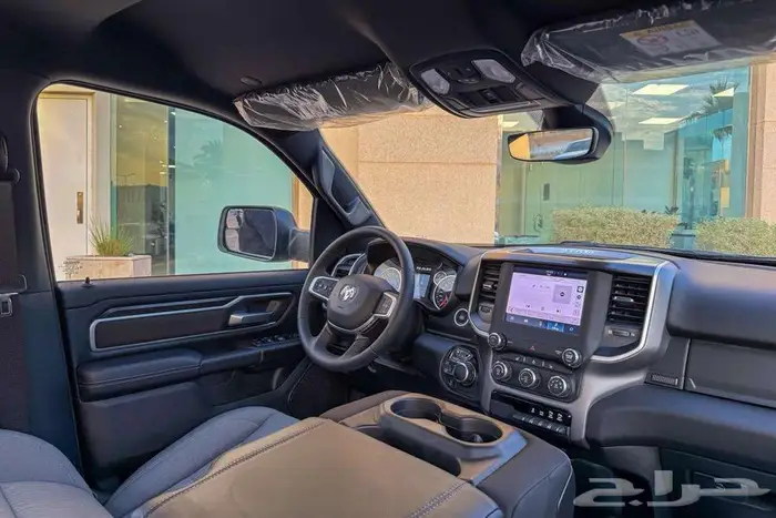 دودج رام BIGHORN 2022 فضي سعودي زيرو 7