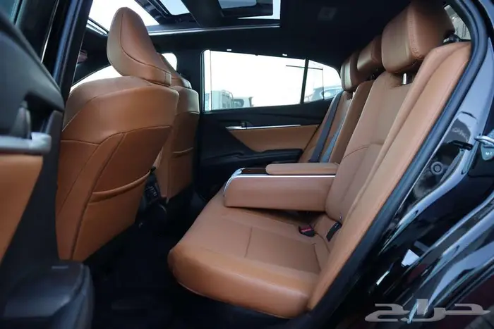 تويوتا كامري 2025 جميع الفئات والالوان 8